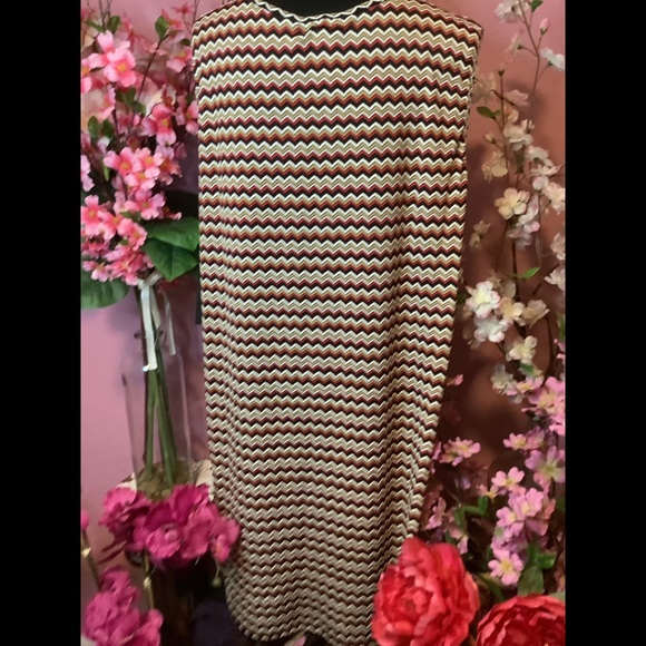 🌻NWT ESPRESSO 3X CHEVRON STRETCH KNIT DRESS - Picture 6 of 13